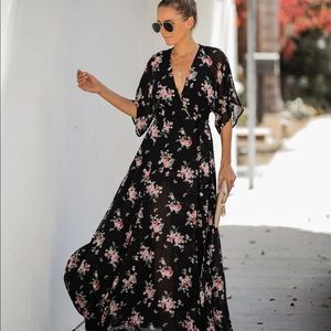 NWT. Vici Dolls Every Rose Swiss Dot Wrap Kimono Maxi Dress. SZ L.